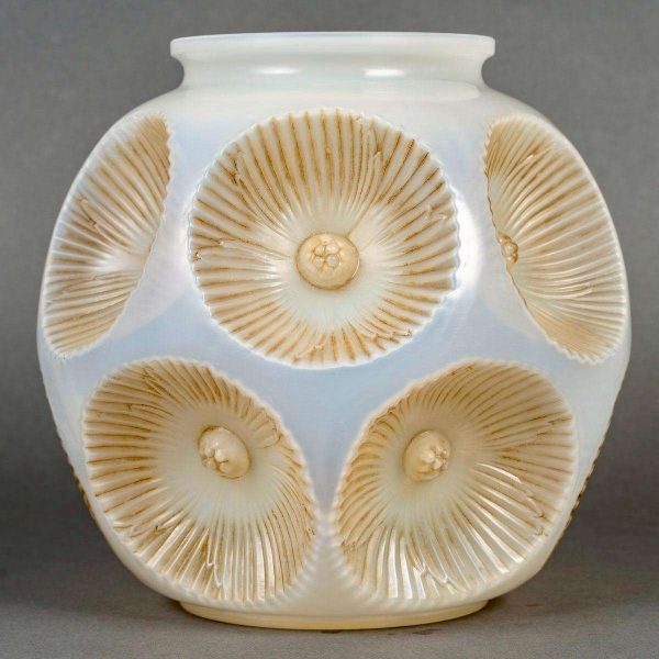1927 René Lalique Vase Picardie Cased Opalescent Glass With Sepia Patina - Image 2